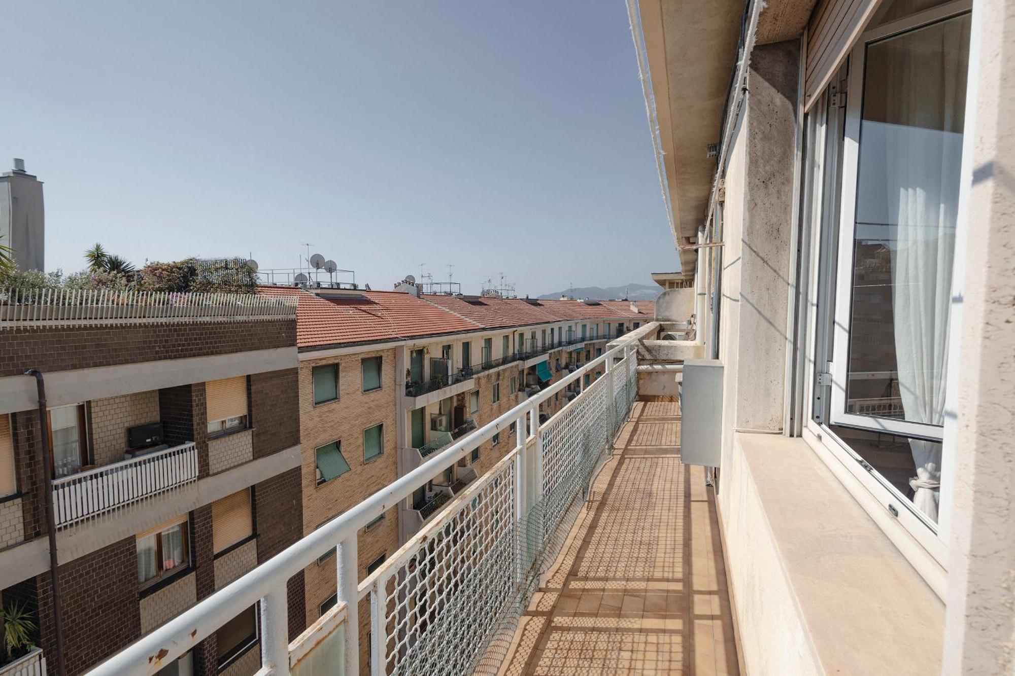 "L'Attico Bianco" City View 10 M A Piedi Dal Mare Савона Экстерьер фото