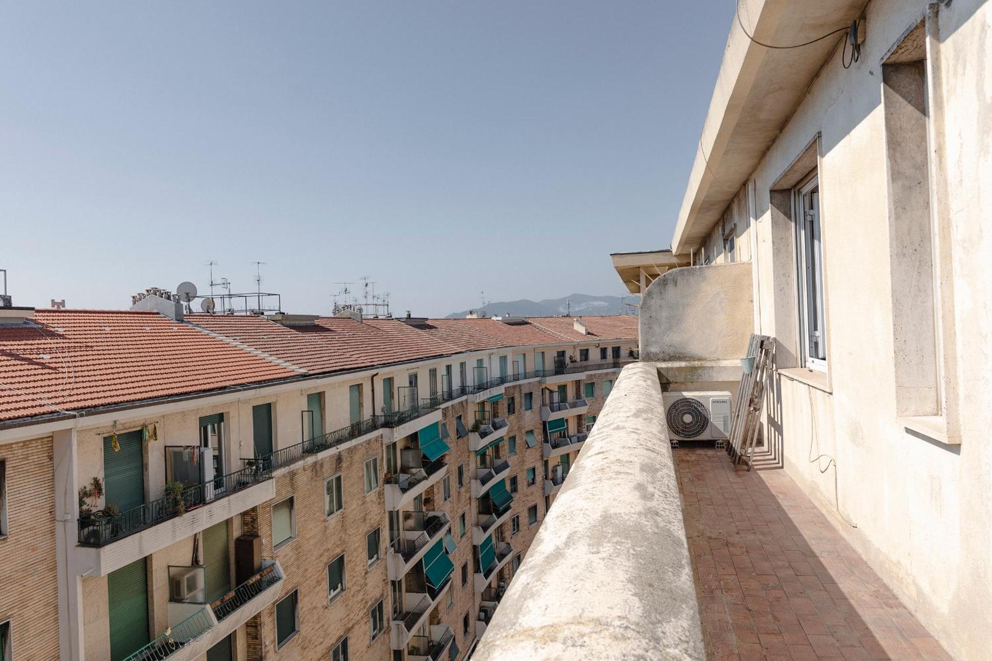 "L'Attico Bianco" City View 10 M A Piedi Dal Mare Савона Экстерьер фото